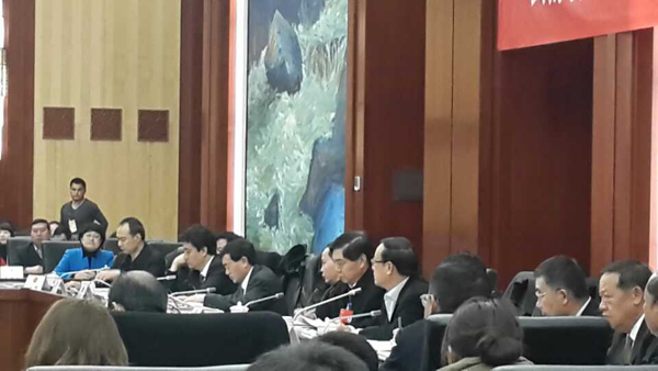 名师李光惠列席省第十二届人代会第二次会议昆明代表团全团会仪
