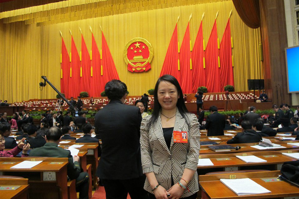 名师李光惠出席第十二届全国人民代表大会第二次会议，李克强总理亲临云南代表团