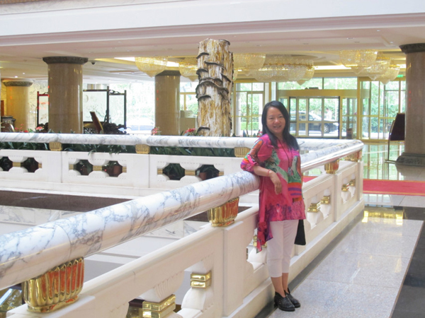 李老师今天出席云南代表团与黑龙江代表团在全国人大会议中心分组讨论，针对专题报告谈体会和感受。