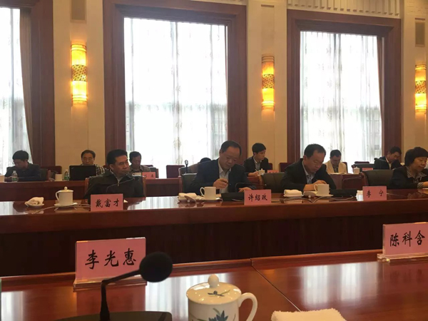 李老师在海埂花园酒店参加＂最高人民检察院胡泽君常务副检察长与在滇全国人大代表座谈会”活动