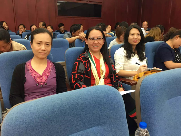 李光惠老师在昆明市中院参加了新闻发布会