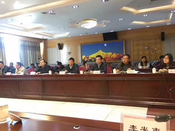 李光惠老师参加了财政部与驻滇全国人大代表座谈会