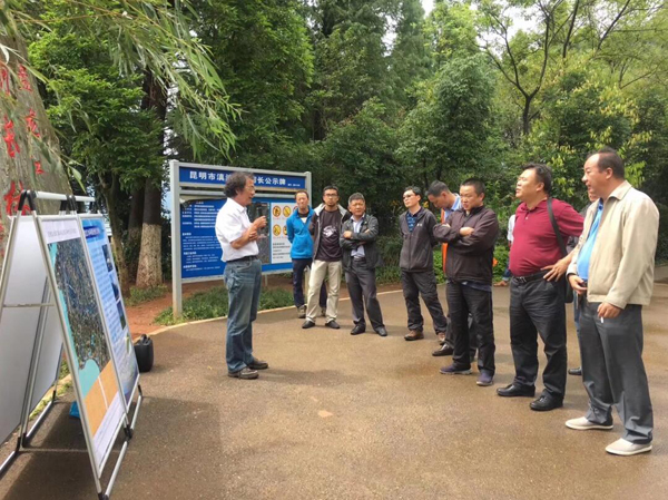 李老师参加市人大常委会组织的滇池流城生态环境综合治理集中视察活动。